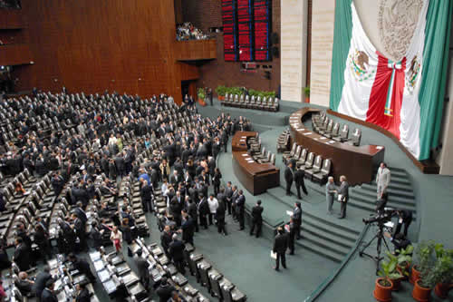 100 plurinominales menos, promesa pendiente de EPN