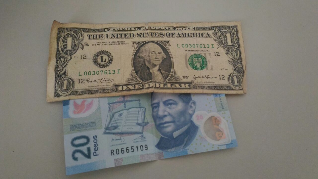 A 20 pesos por dólar